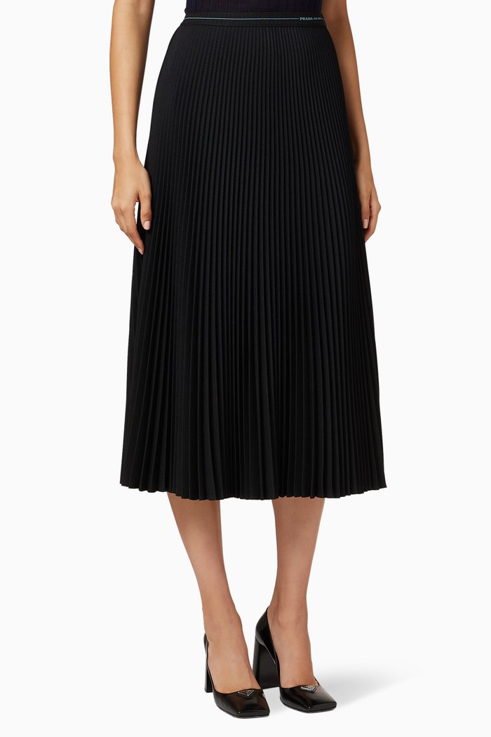

Fluid Twill Pleated Skirt, Black