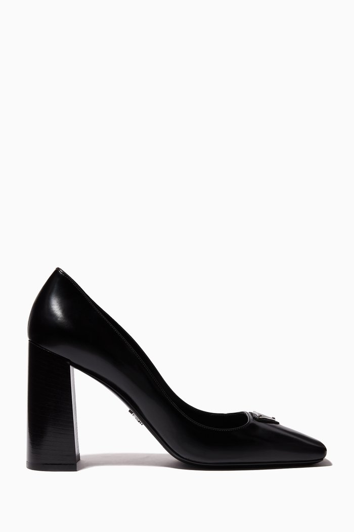 

Triangle Logo 95 Pumps in Brushed Leather, Black