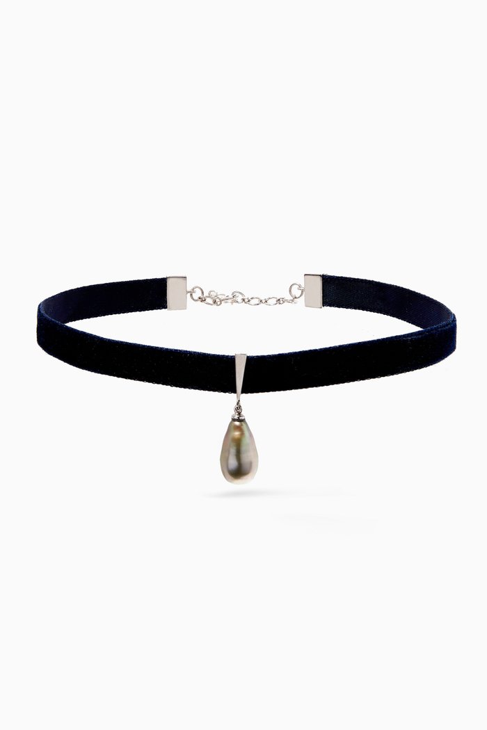 

Wan Design Pearl Pendant Velvet Choker in 18kt White Gold, Silver