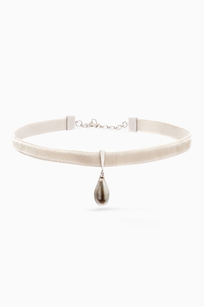 

Wan Design Pearl Pendant Velvet Choker in 18kt White Gold, Silver