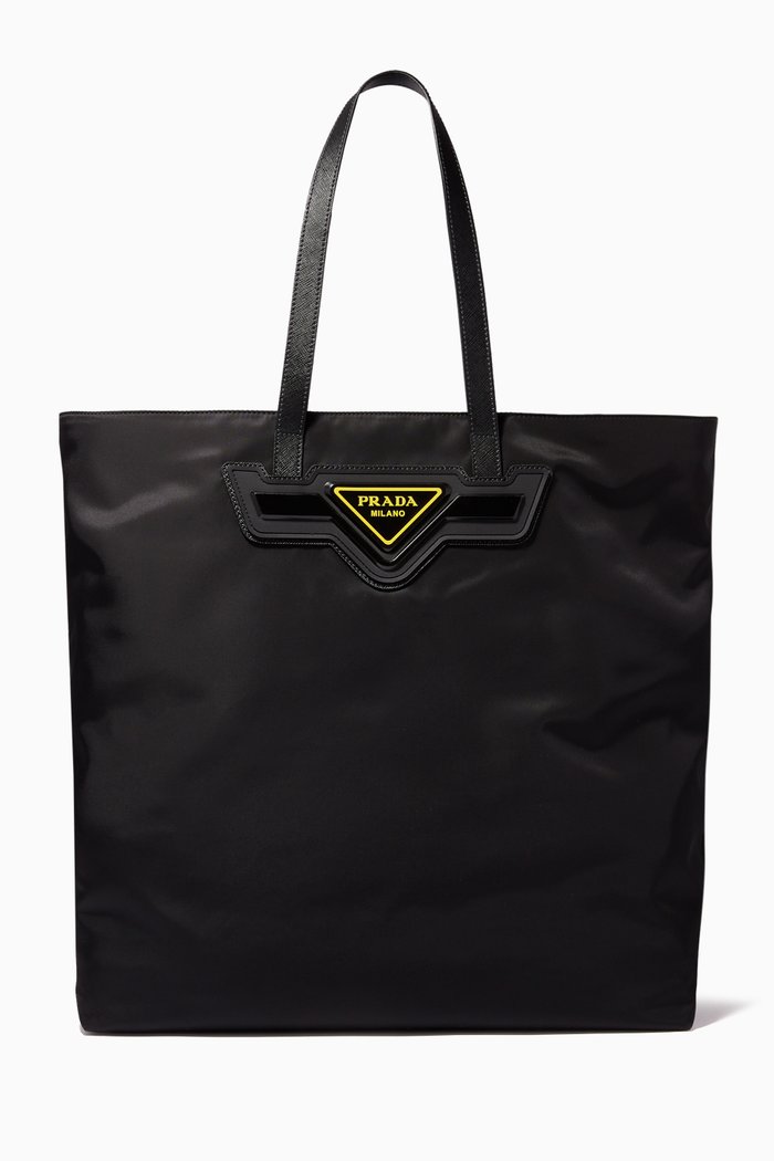 

Triangle Logo Tote in Nylon, Black