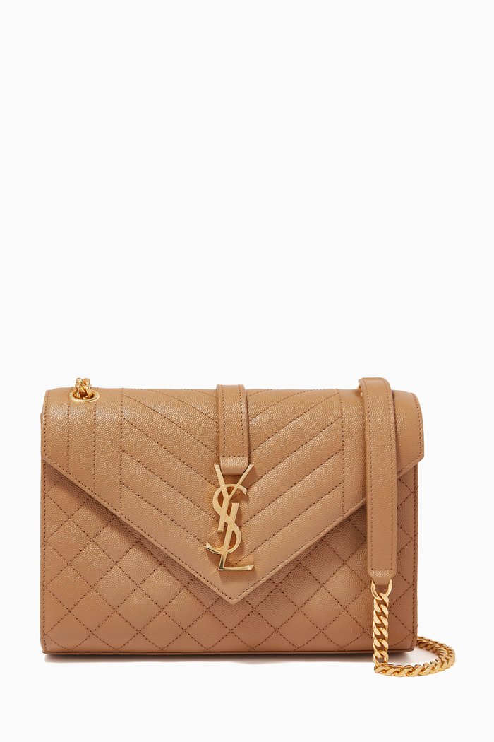 

Medium Envelope Shoulder Bag in Grainy Leather, Neutral