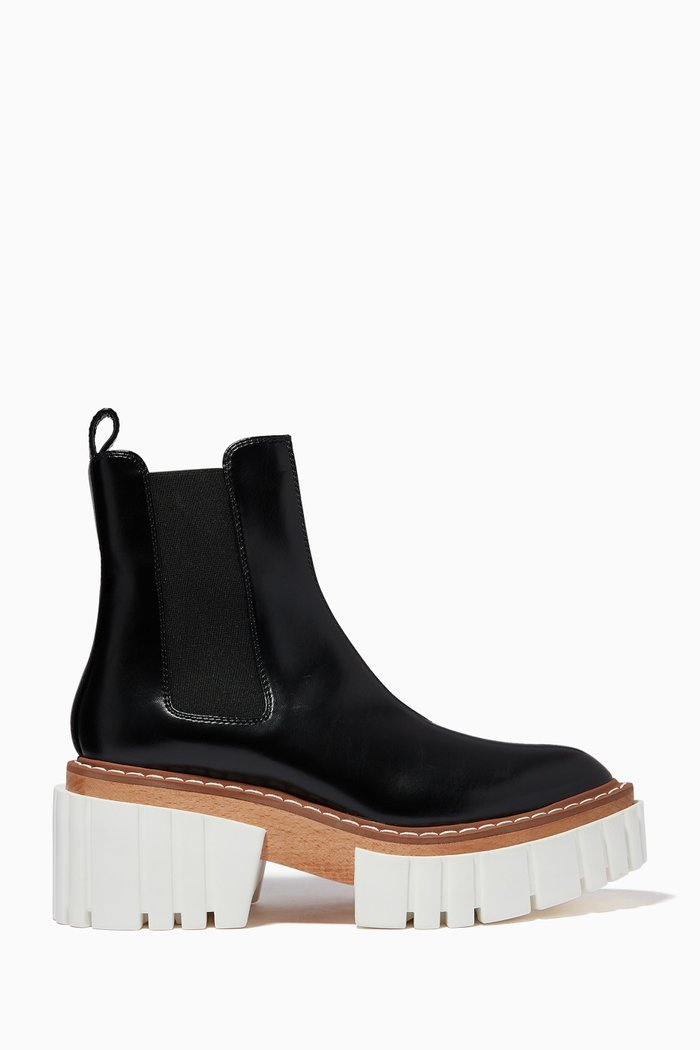 

Emilie Boots in Patent Alter Leather, Black
