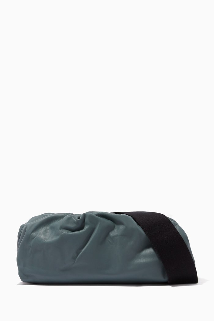 

The Body Pouch in Hidrology Calfskin, Grey