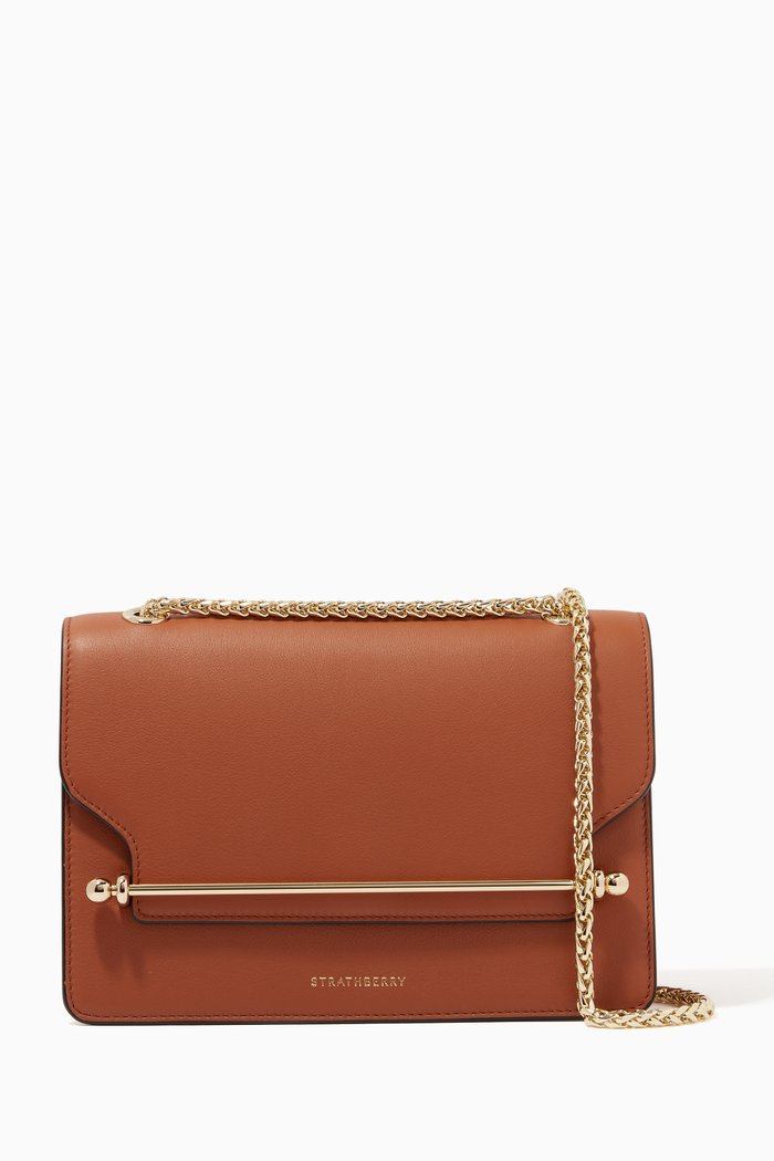 

East/West Shoulder Bag in Leather, Brown