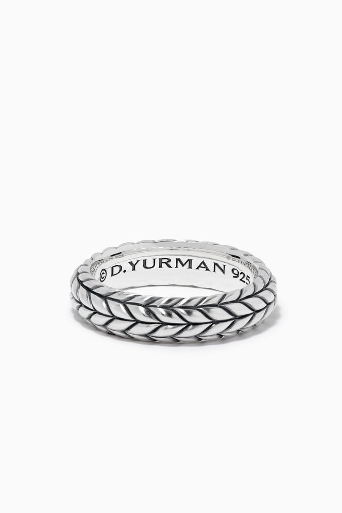 

Chevron Band Ring in Sterling Silver