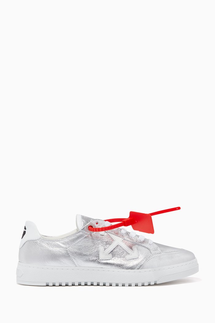 

2.0 Sneakers in Metallic Leather, Silver