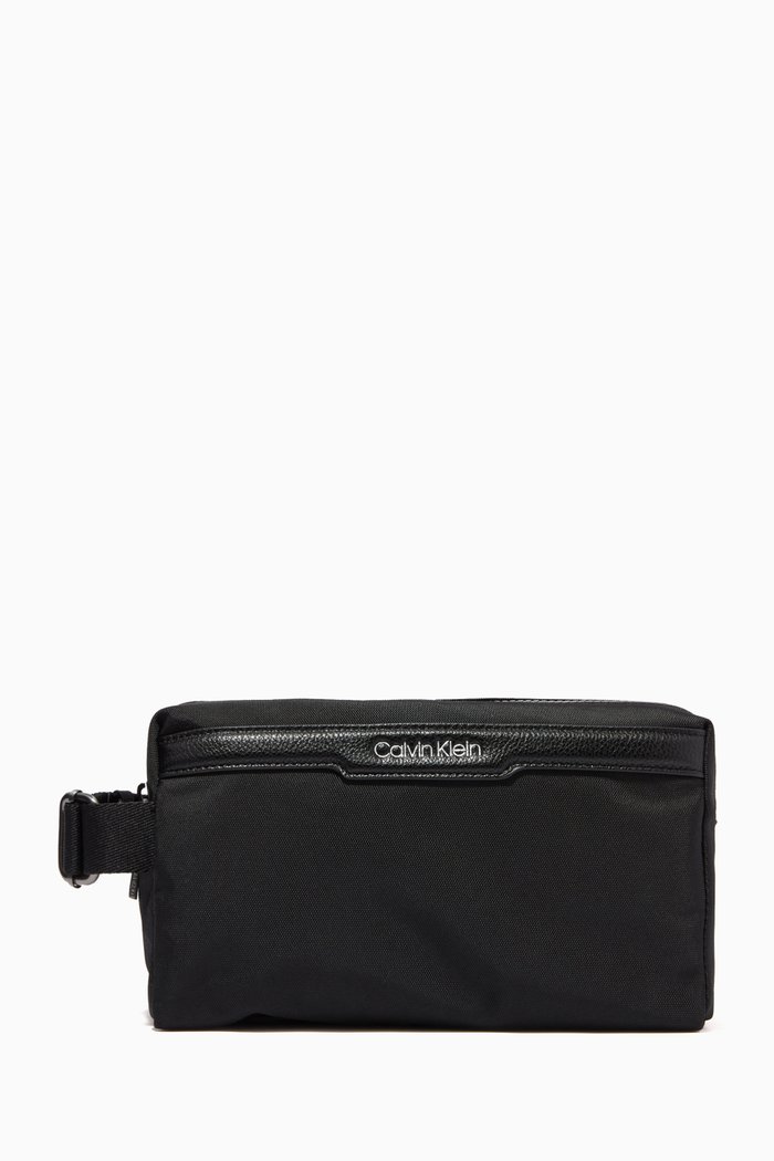 

Logo Wash Bag in Recycled Nylon, Black