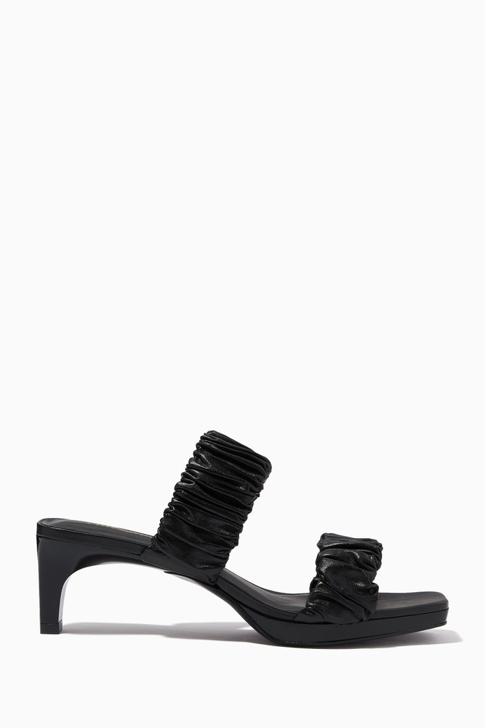 

Mina Sandals in Leather, Black