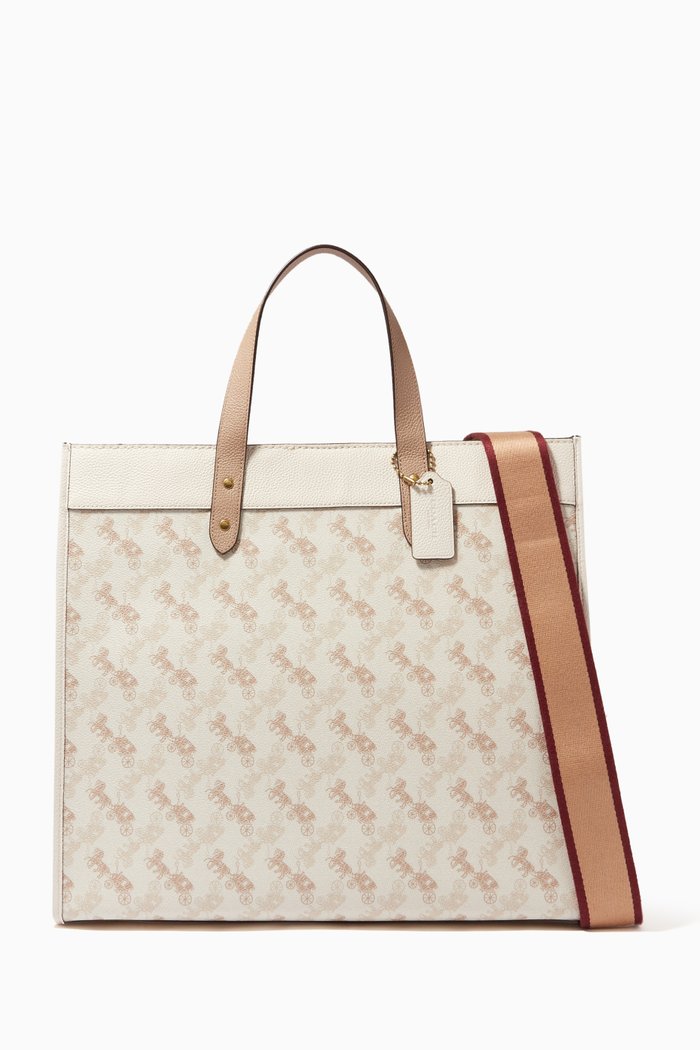 

Field Tote 40 in Canvas with Horse & Carriage Print, White