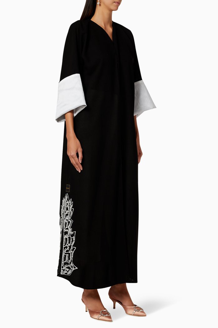 

Embroidered Crepe Abaya, Black