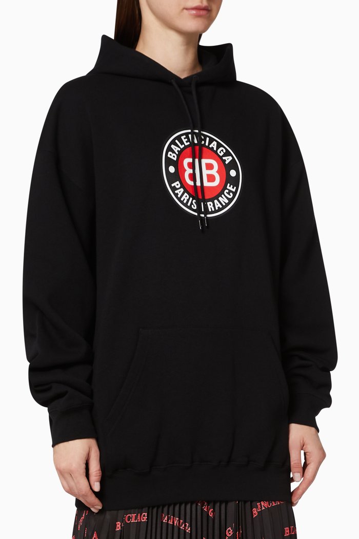

Club Logo Medium Fit Hoodie in Curly Fleece, Black