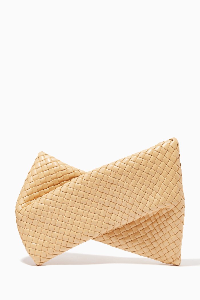 

BV Crisscross in Padded Intrecciato Nappa, Neutral