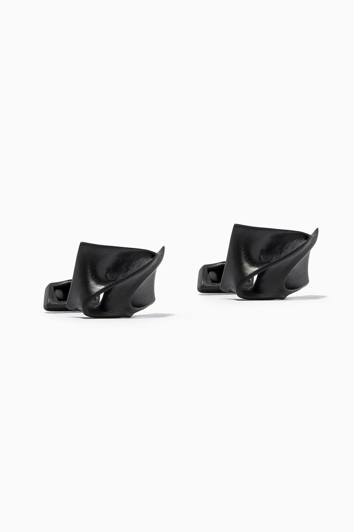 

x Zaha Hadid Design Twisted Cufflinks in Stainless Steel, Black