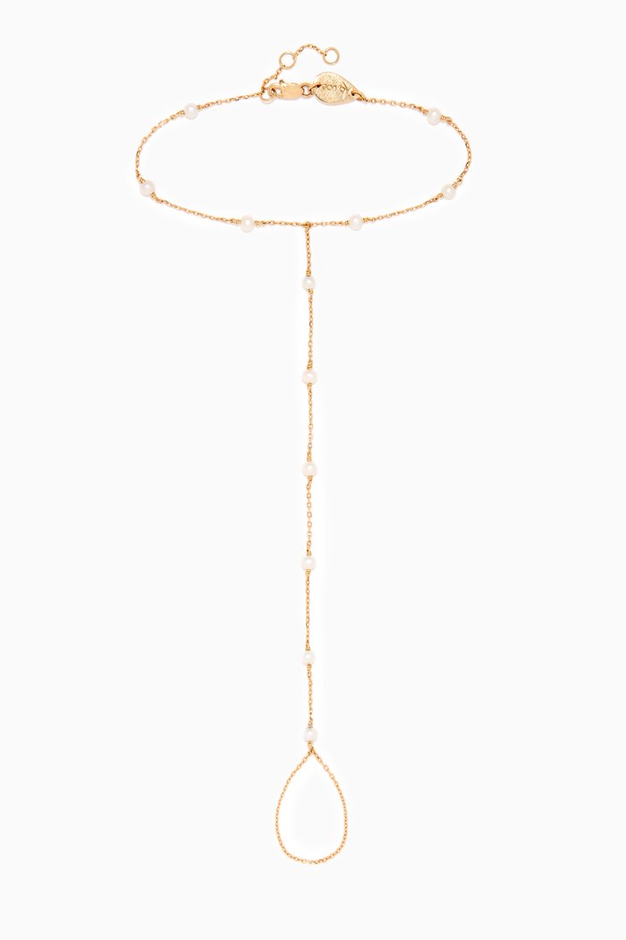 

Pearl Hand Chain in 18kt Gold, Yellow