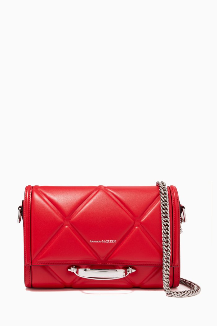 

The Story Shoulder Bag in Calfskin, Red