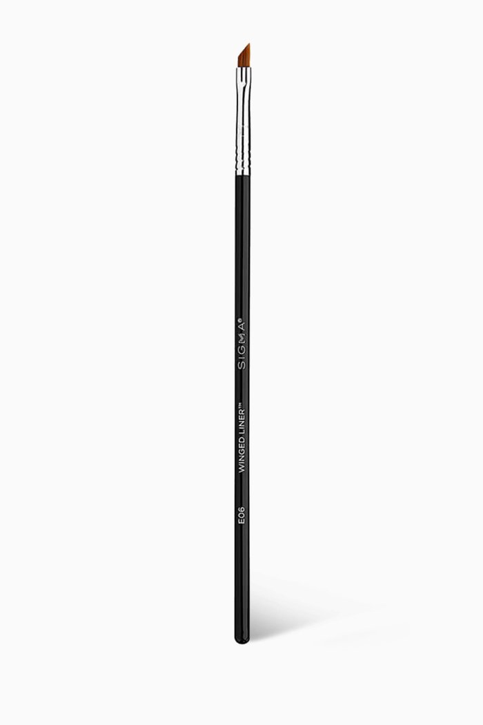 

E06 Winged Liner™ Brush, Multicolour