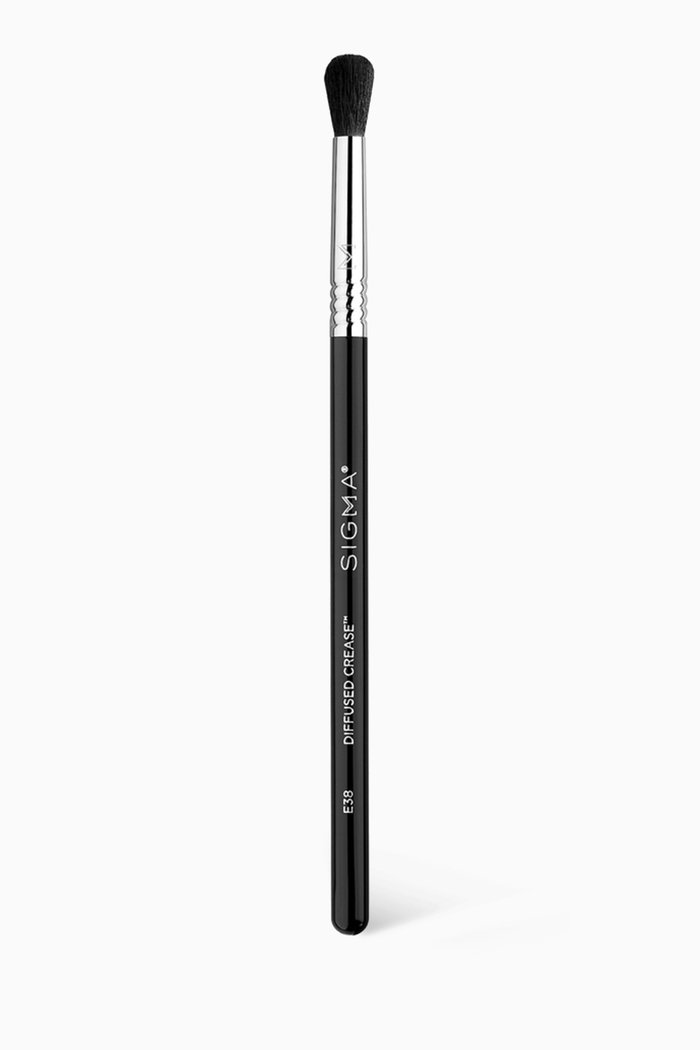 

E38 Diffused Crease™ Brush, Multicolour
