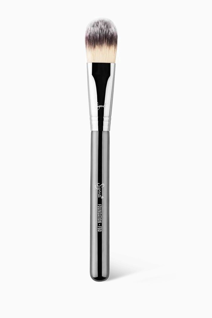 

F60 Foundation Brush, Multicolour