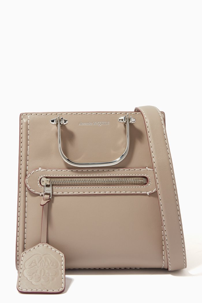 

The Short Story Bag in Leather, Brown
