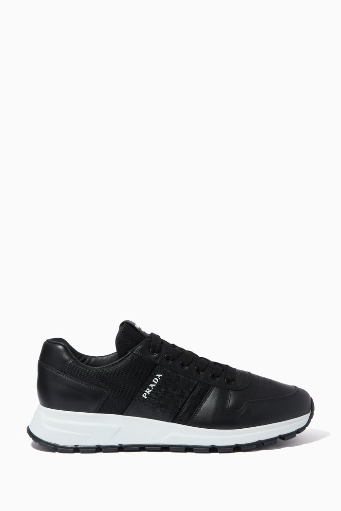 

PRAX 01 Sneakers in Calfskin Leather, Black