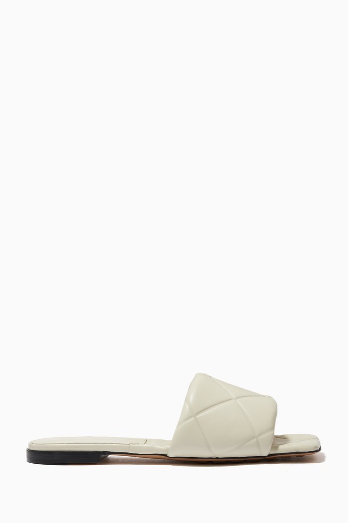 Flat Sandals in Quilted Embossed Nappa, White