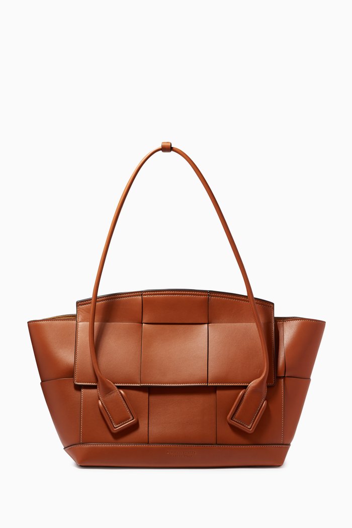

Medium Arco Bag in French Calf, Brown