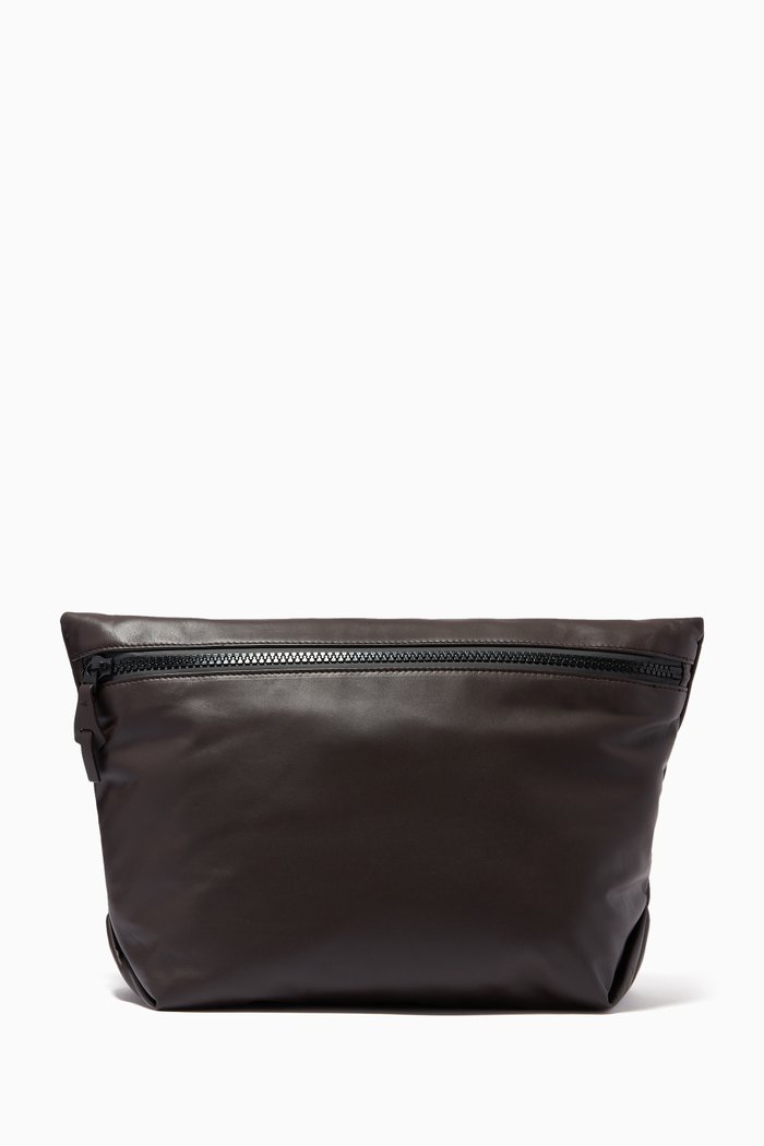 

Pouch in Hidrology Calfskin, Brown