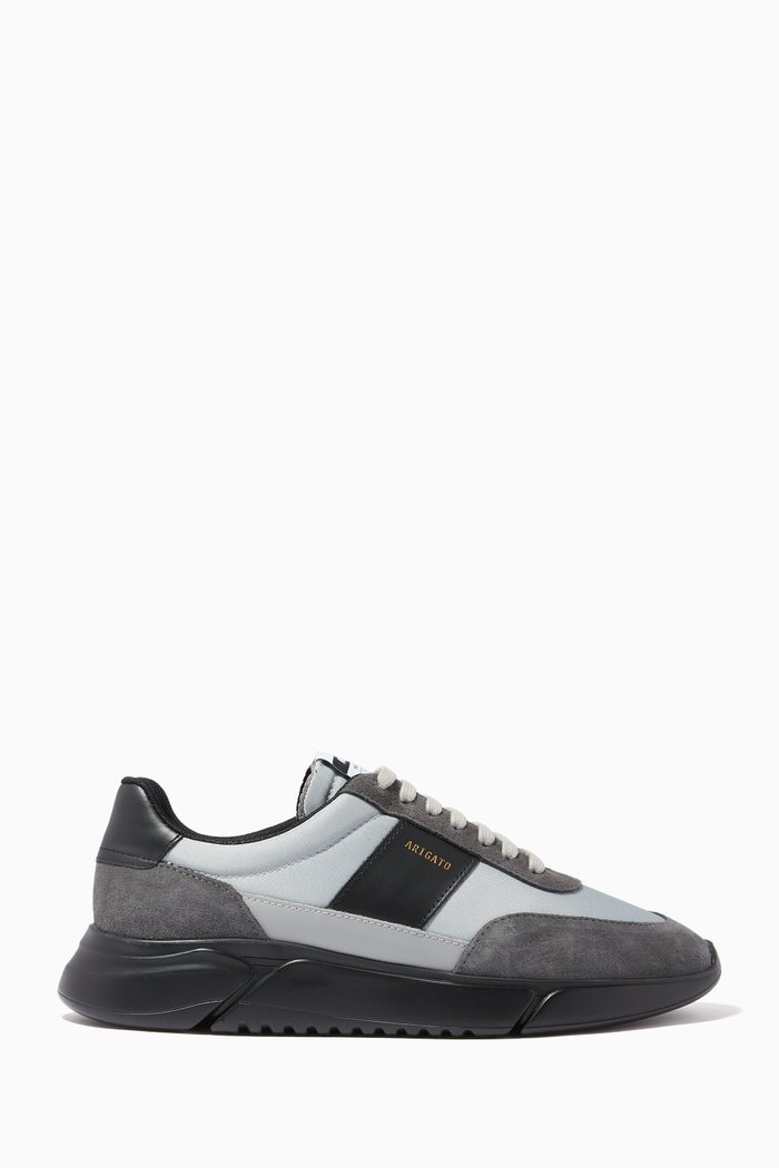

Genesis Vintage Runner Sneakers in Leather, Black