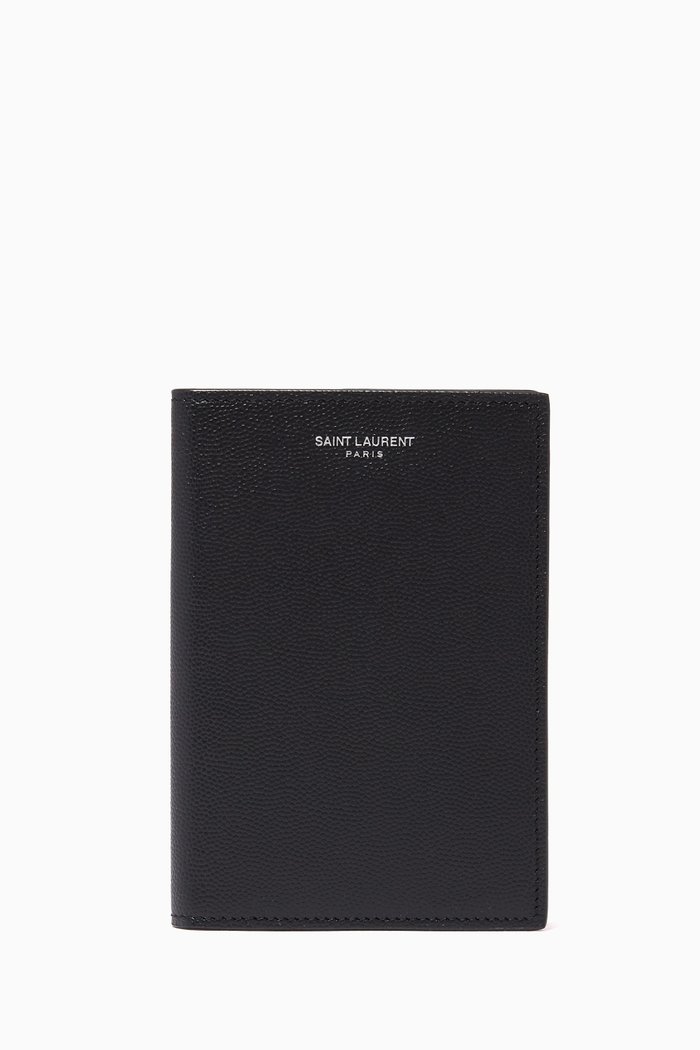 

Passport Holder in Grain de Poudre Leather, Black