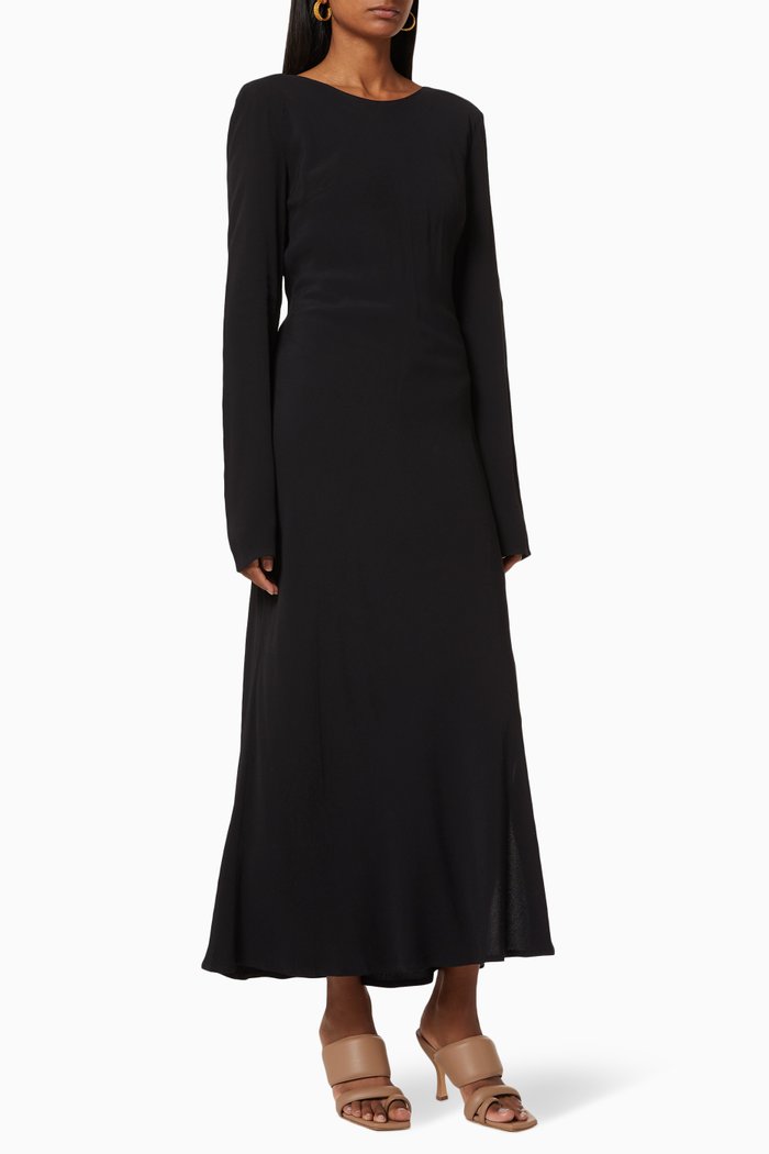 

Bouquet Lace Back Maxi Dress in Crepe, Black
