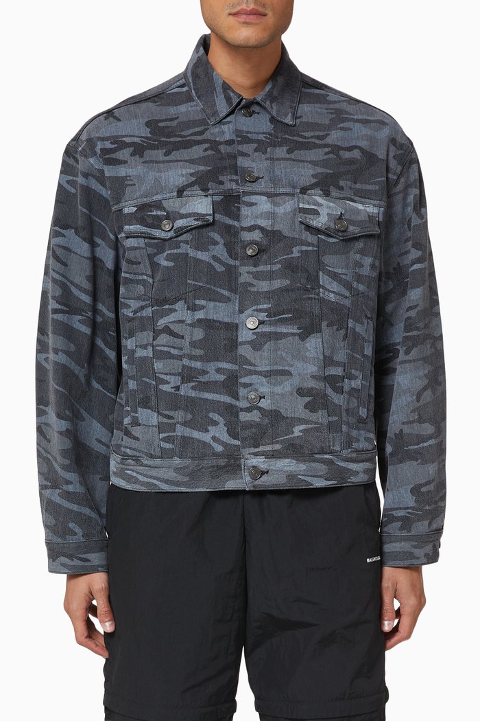 

Large Fit Jacket in Washed Camo Overprinted Denim, Grey