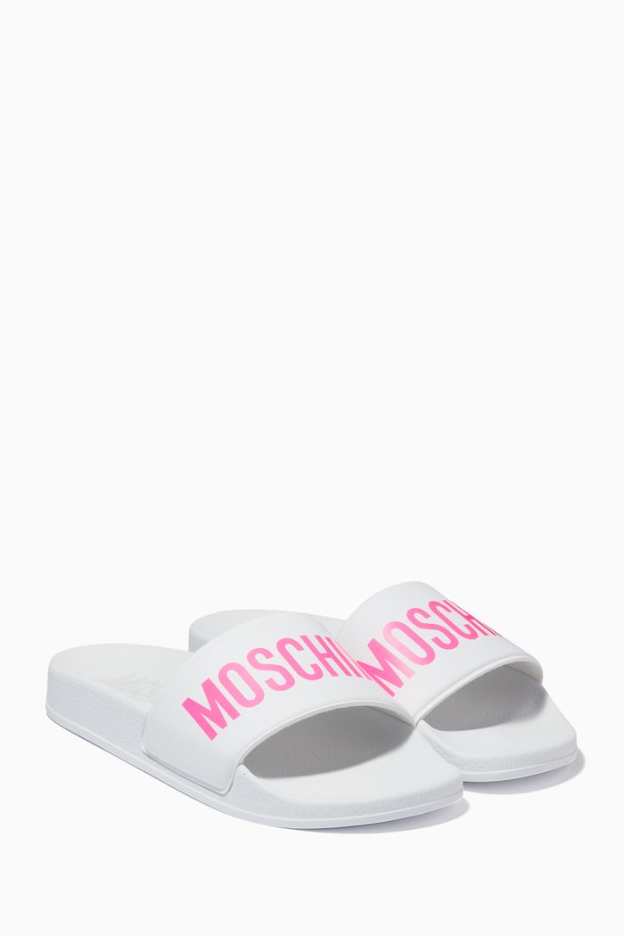 

Logo Slides in Rubber, White
