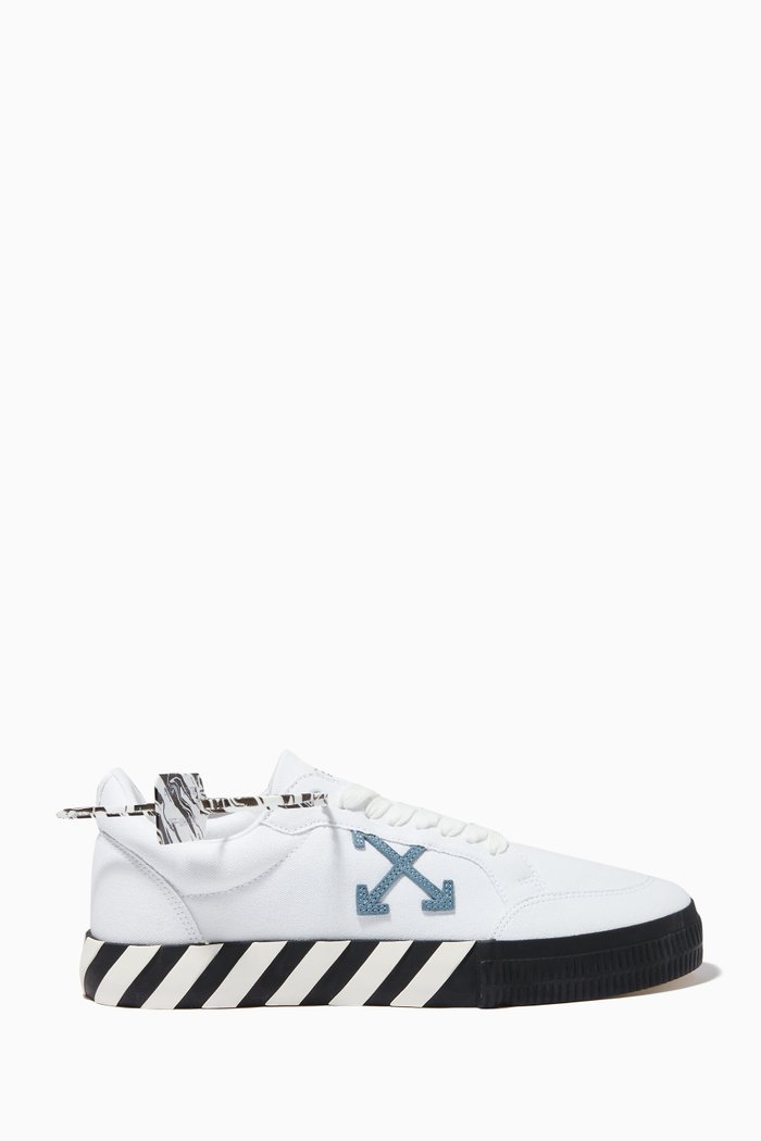 

Low Vulcanized Sneakers in Canvas, White