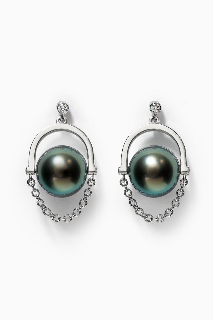

Entrelace Pearl Earrings with Diamonds in 18kt White Gold, Silver