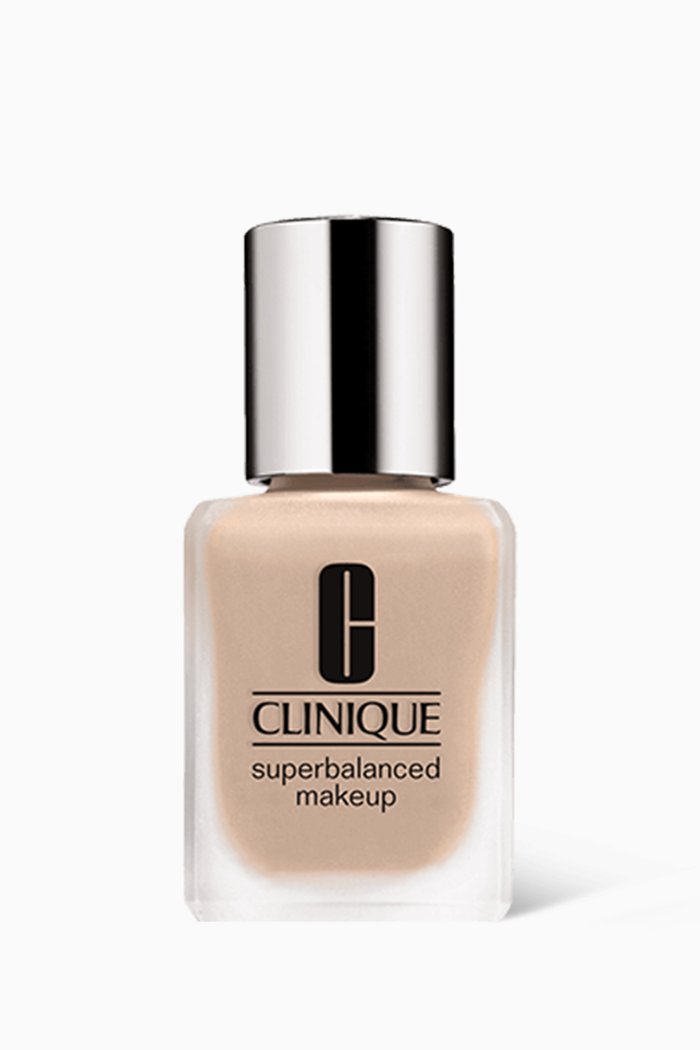 

CN 40 Cream Chamois Superbalanced Makeup, 30ml, Colourless