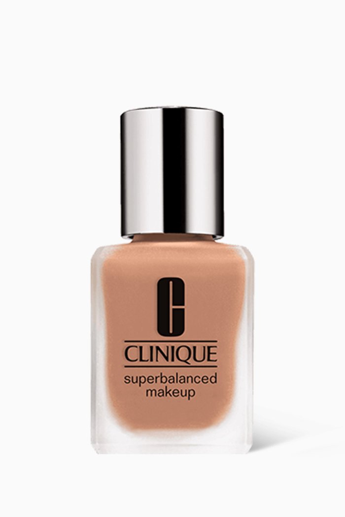 

CN 62 Porcelain Beige Superbalanced Makeup, 30ml, Multicolour