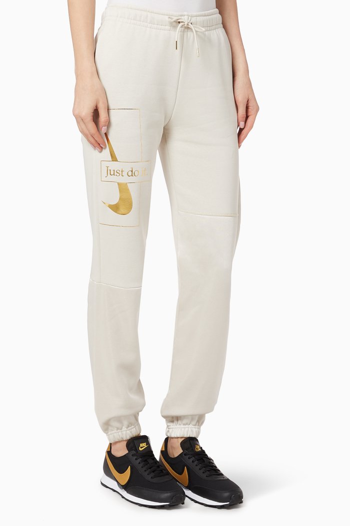 

Nike Sportswear Icon Clash Pants, Neutral