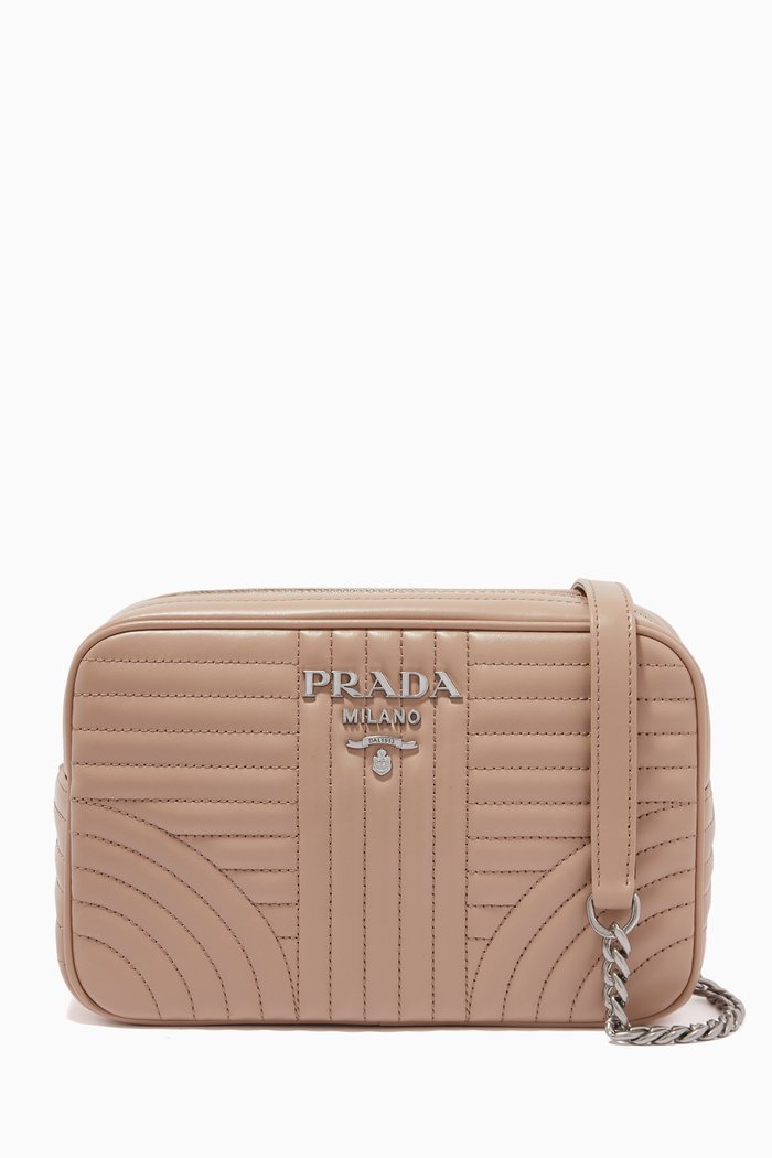 

Diagramme Shoulder Bag in Leather, Neutral