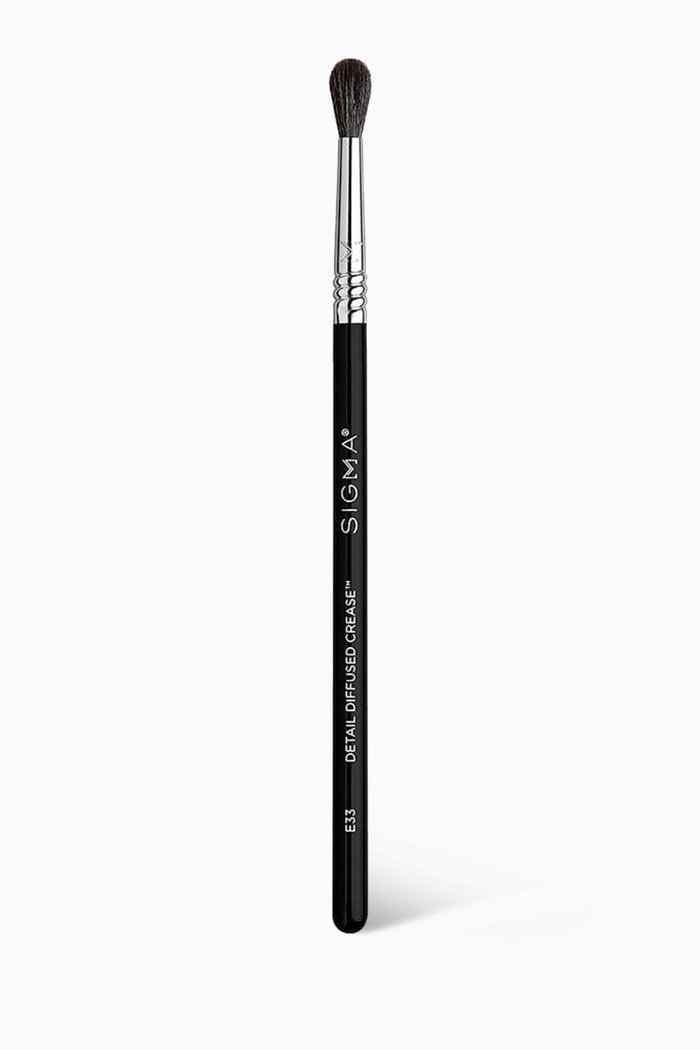 

E33 Detail Diffused Crease Brush, Multicolour