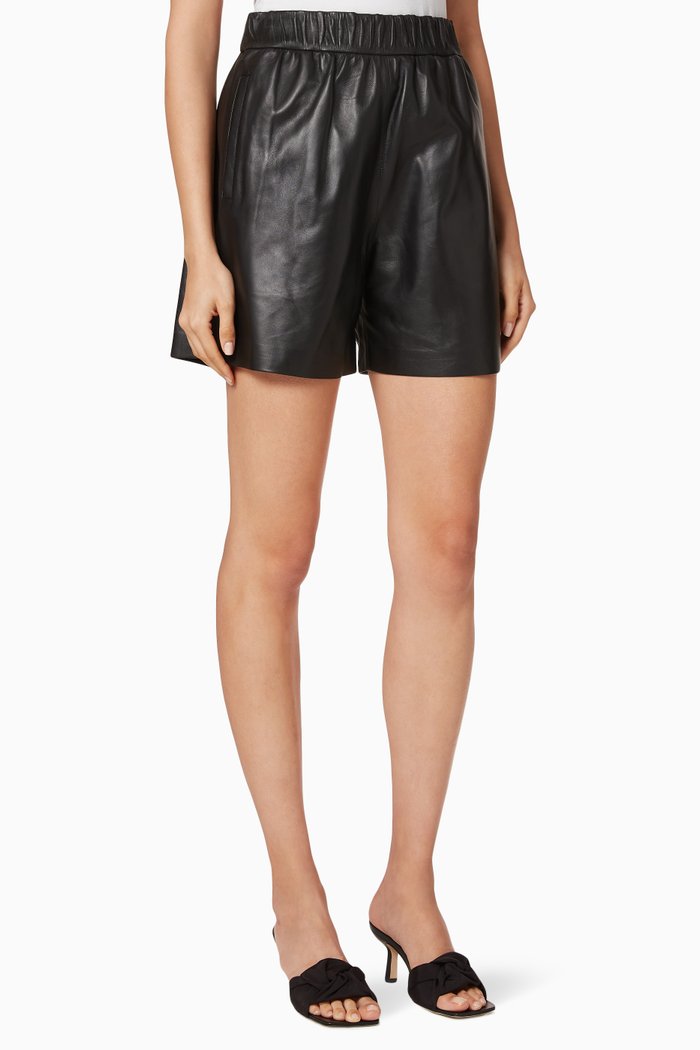 

Tove Leather Shorts, Black