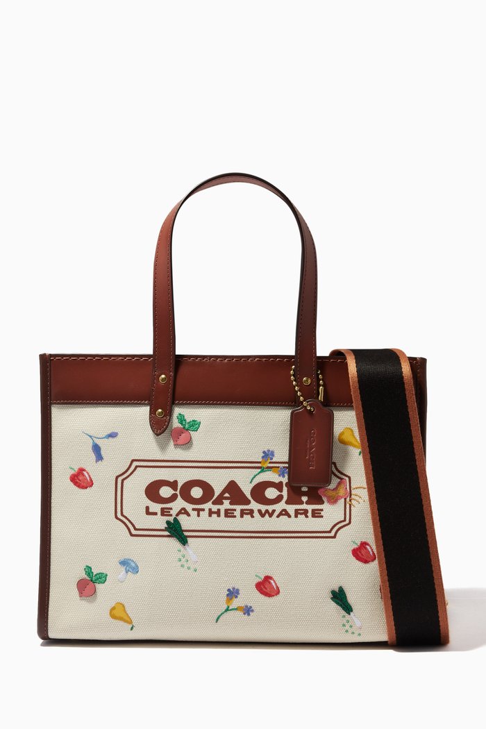 

Field Tote 30 in Canvas & Leather, Neutral