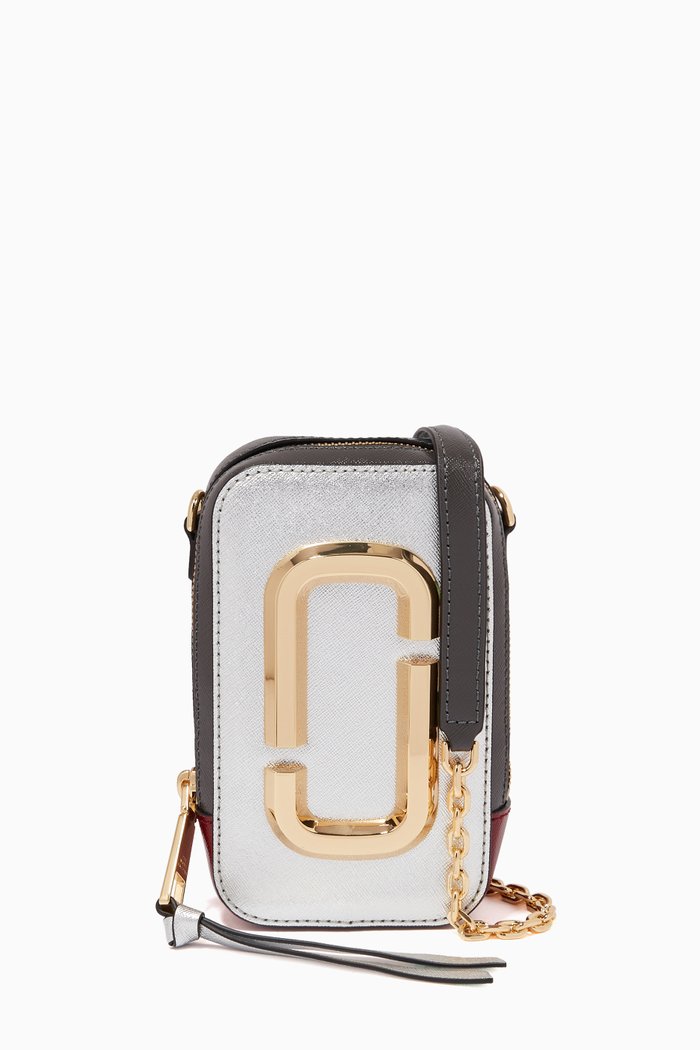 

The Hot Shot Crossbody Bag in Leather, Silver