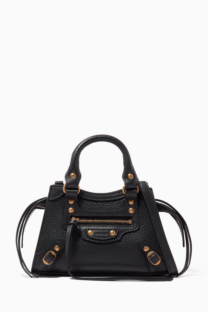 

Neo Classic Nano Top Handle in Grained Calfskin, Black