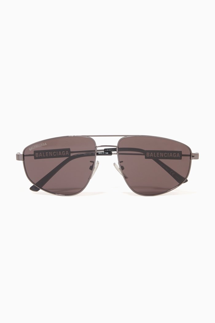 

Tag Pilot Sunglasses in Metal, Grey