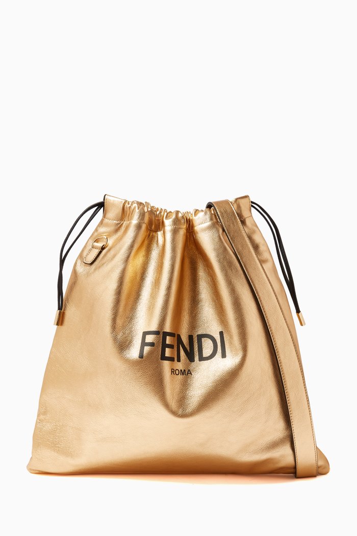 

Medium Pouch Bag in Metallic Leather, Gold