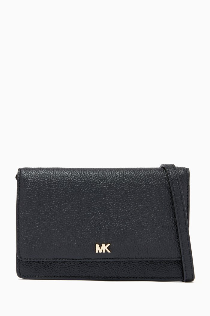 

Convertible Crossbody Bag in Pebbled Leather, Black