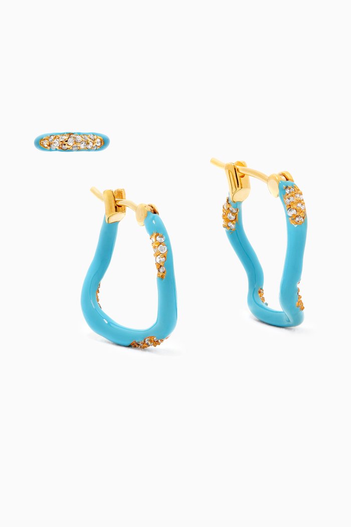 

Feminine Waves Hoop Earring Set in 18kt Gold-plated Brass