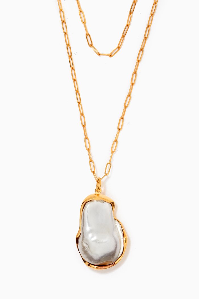 

Feminine Waves Double Layer Necklace with Pearl in 18kt Gold Plating