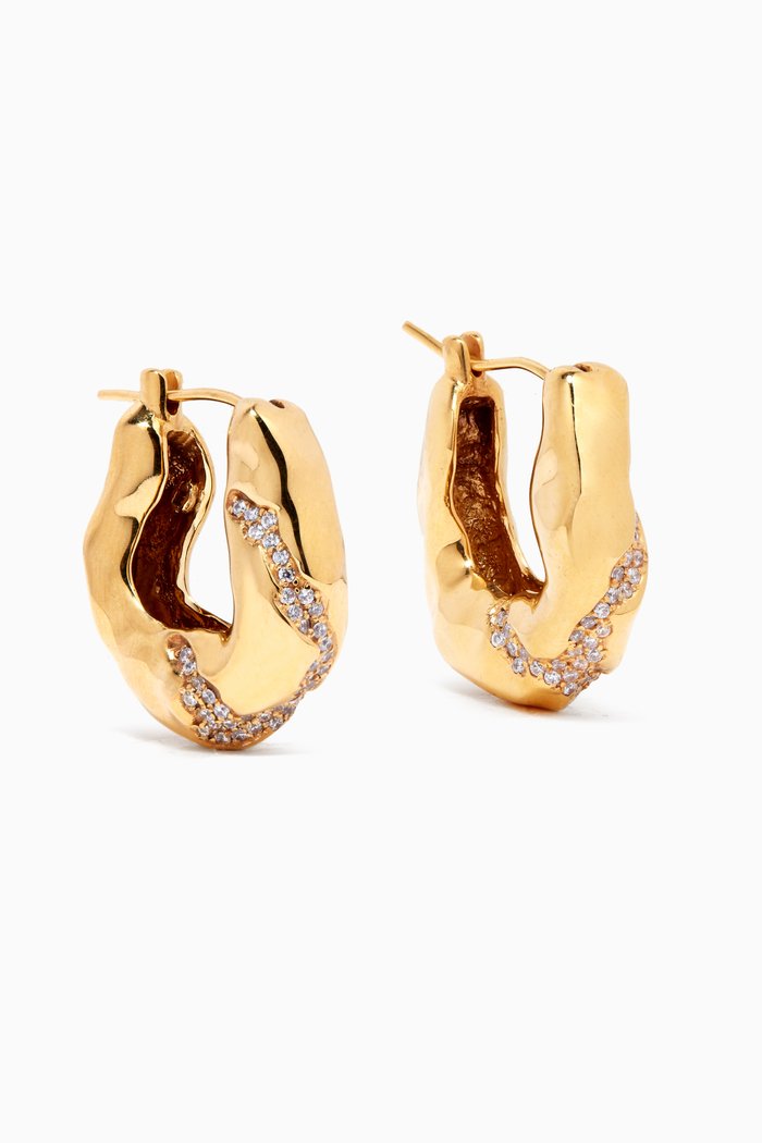 

Feminine Waves Statement Hoops with Crystals in 18kt Gold-plated Brass